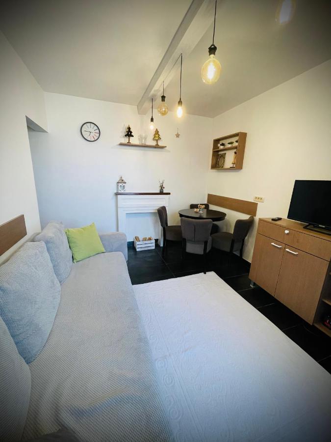 Perfect Place To Stay Self Check In-24H-Netflix-Wifi เรชิตา ภายนอก รูปภาพ