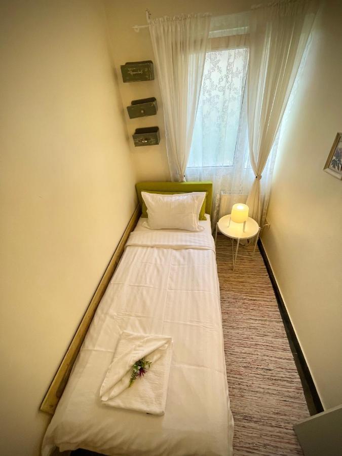 Perfect Place To Stay Self Check In-24H-Netflix-Wifi เรชิตา ภายนอก รูปภาพ