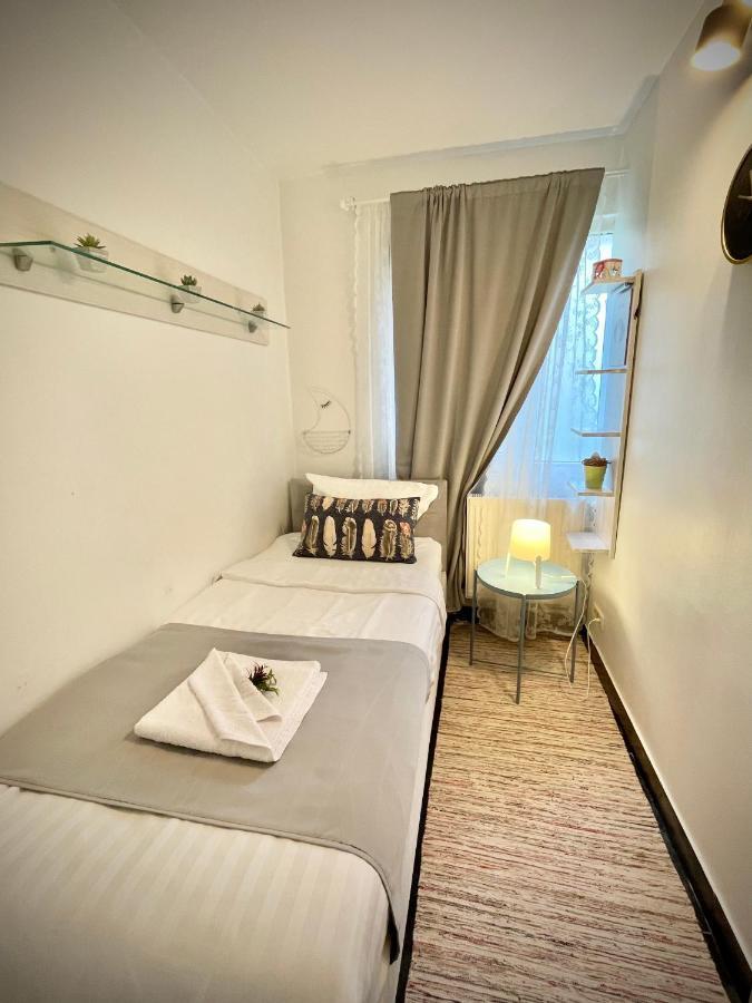 Perfect Place To Stay Self Check In-24H-Netflix-Wifi เรชิตา ภายนอก รูปภาพ